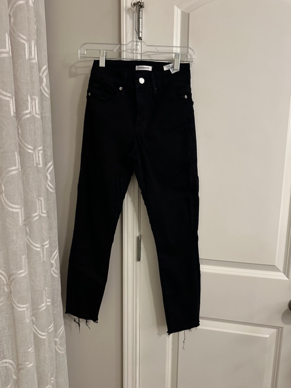 Good American Black Ankle Crop High-Rise Jeans